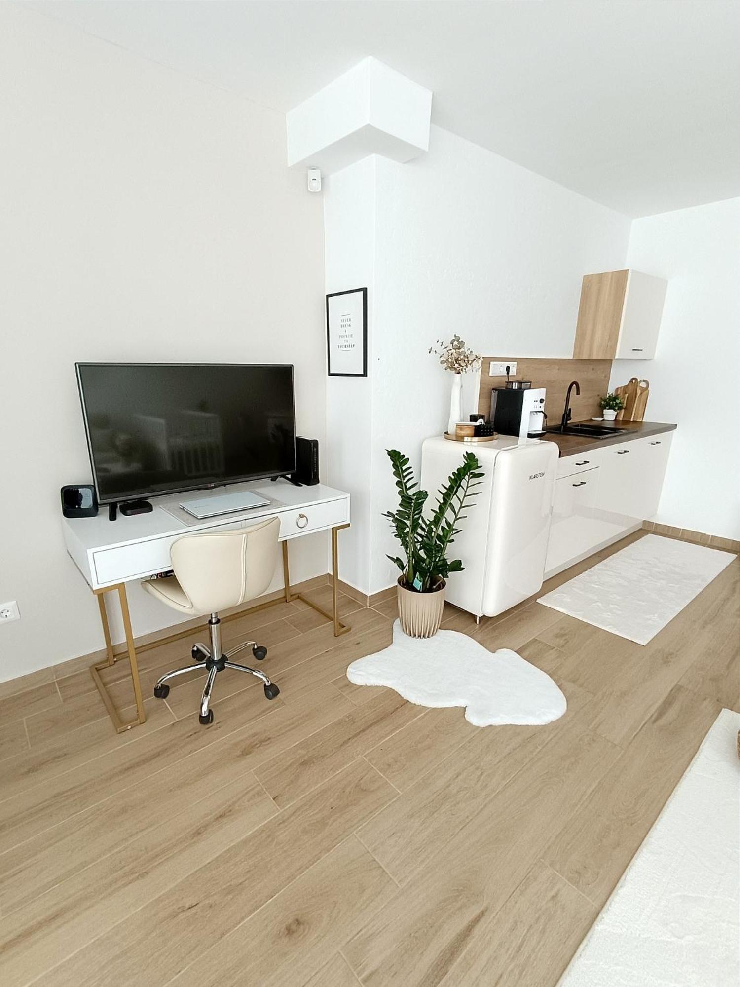 Modern Lux Home Szeged Buitenkant foto