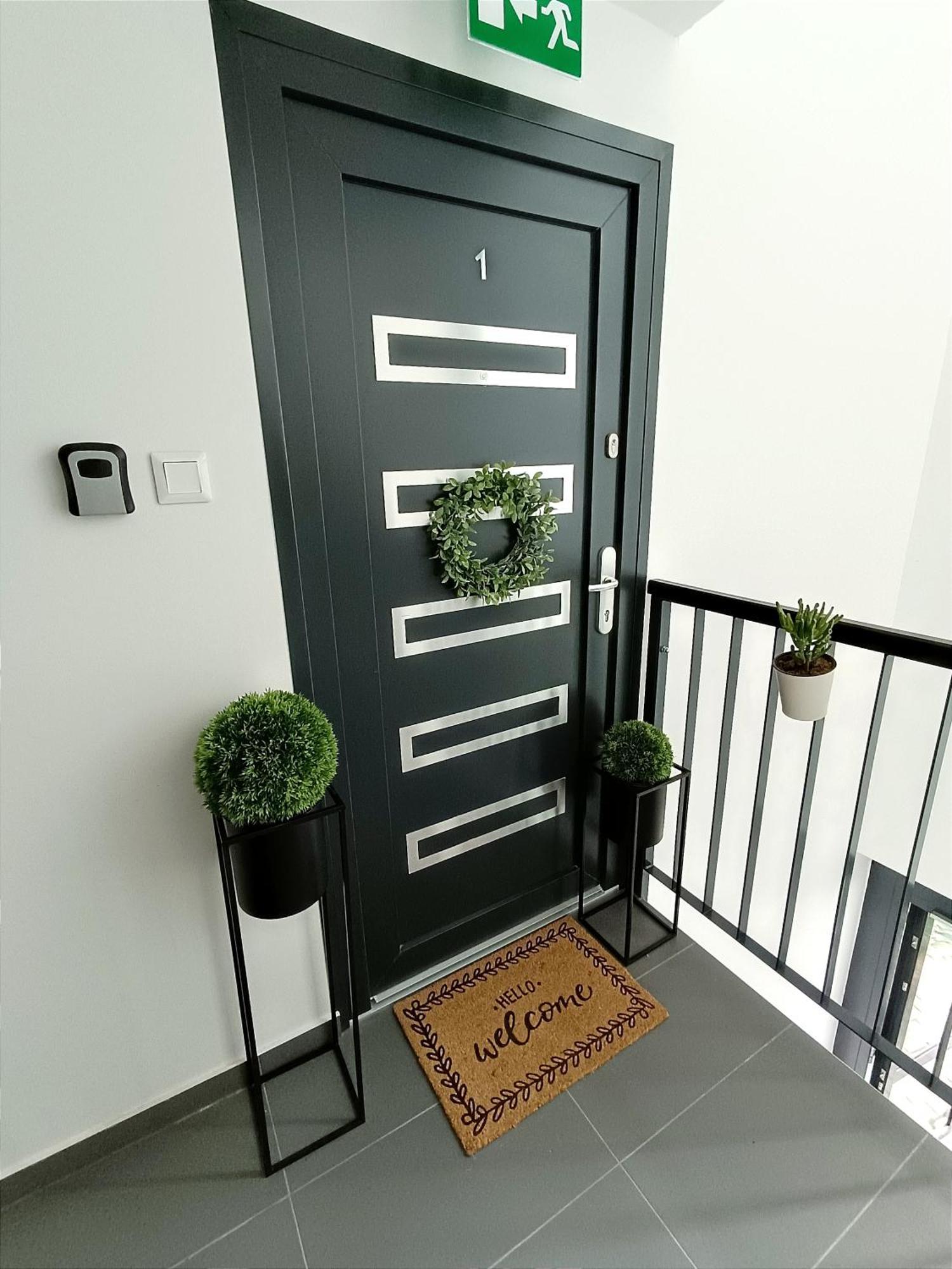 Modern Lux Home Szeged Buitenkant foto